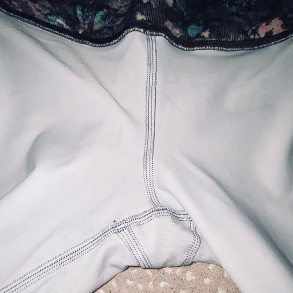 lululemon size 10 leggings - Picture 11 of 13